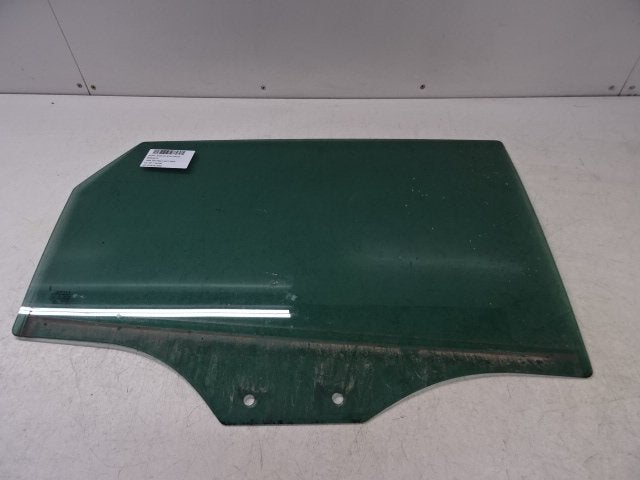 VITRE ARRIERE DROITE Seat Leon ST (5FF) (01-2012/08-2020), Utilisé, Seat