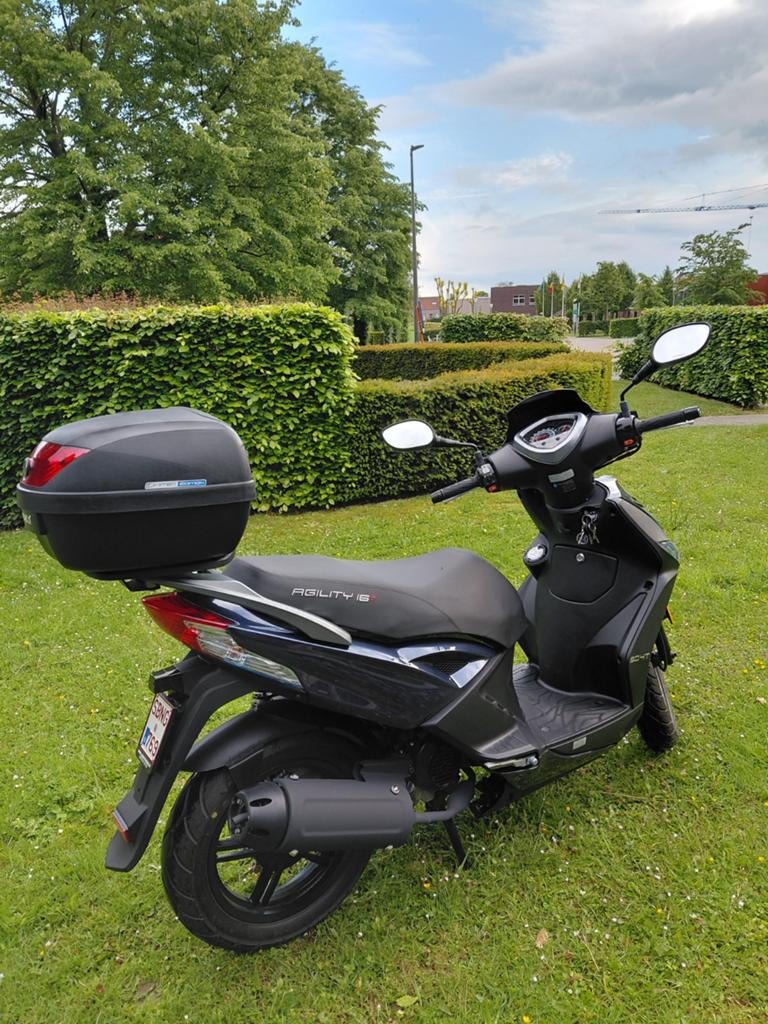 Bromfiets Kymco agility 50 16 + Kleur : Petrol Blue, Fietsen en Brommers, Scooters | Kymco, Zo goed als nieuw, Agility, Klasse B (45 km/u)