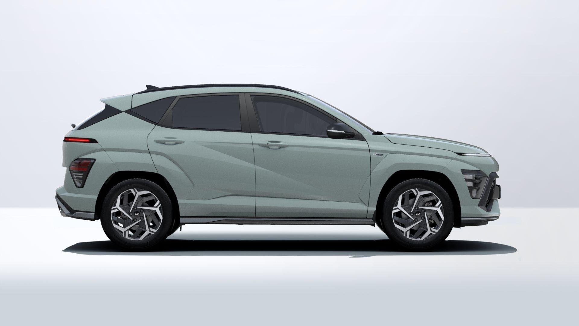 Hyundai Kona 1.6 T-GDI Feel N Line HEV 7-DCT ACHTERUITRIJ CA, Auto's, Stof, Lane Keeping Assist, 4 cilinders, 1600 cc