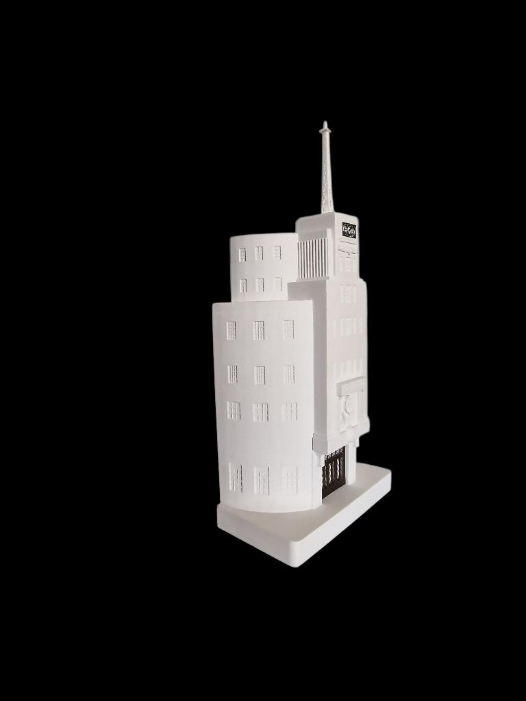 Chisel & Mouse maquette représentant la Broadcasting House, Antiquités & Art, Art | Sculptures & Bois, Enlèvement