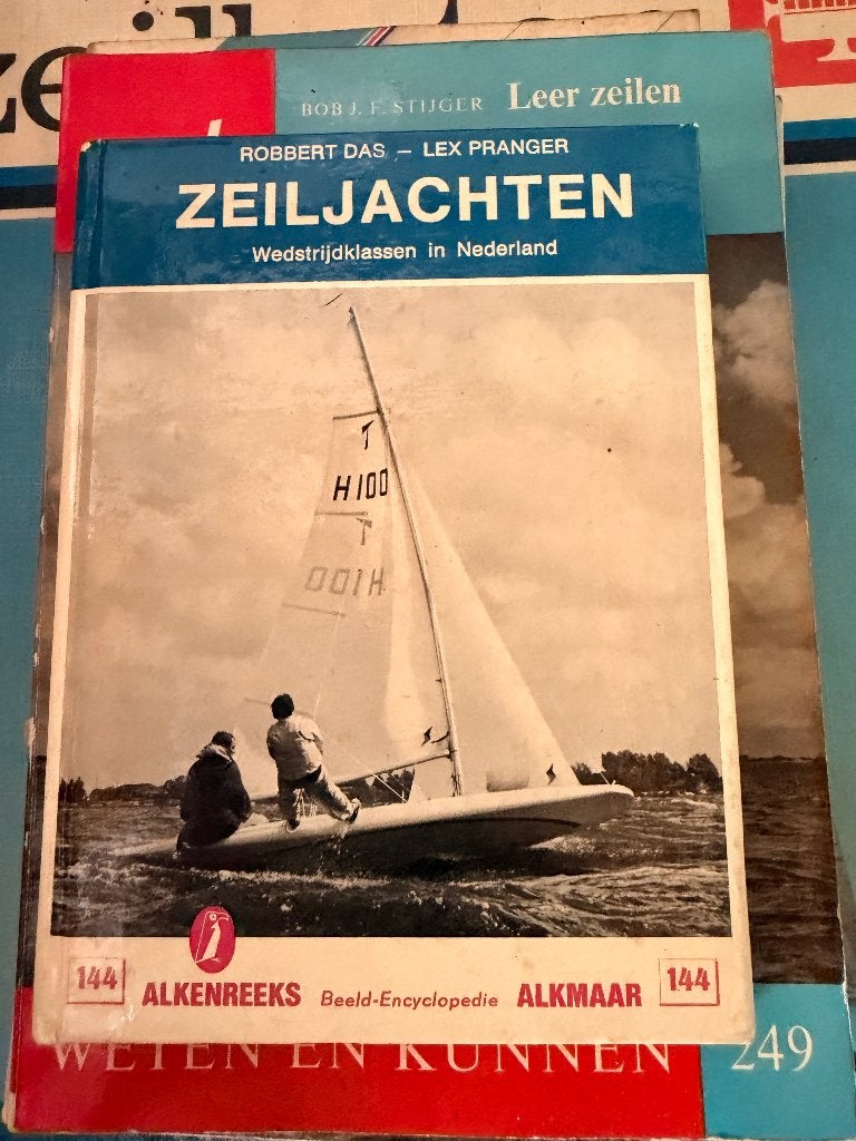 Livres sur la voile, Sports nautiques & Bateaux, Enlèvement ou Envoi, Comme neuf, Autres types