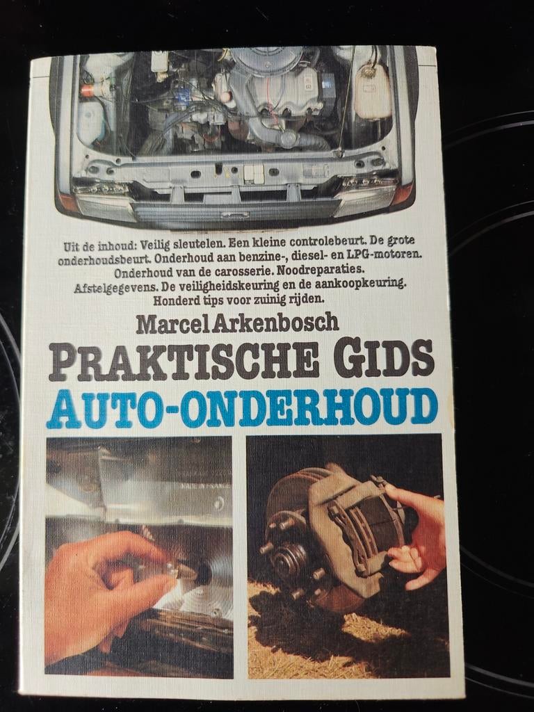 Boek practische gids auto onderhoud, Ophalen