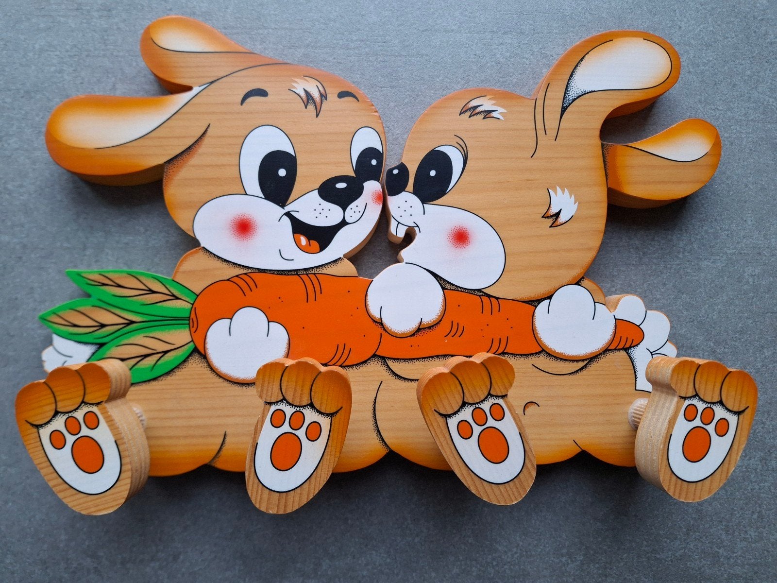 Porte-manteau en bois Bartolucci pour enfants — Lapins aux c, Enlèvement ou Envoi, Comme neuf, Bois, Portemanteau enfant