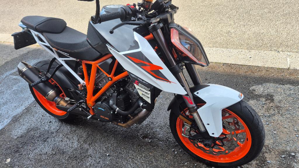 KTM Super Duke 1290 V2 full option, Motoren, Motoren | KTM, 2 cilinders, Gebruikt, 1301 cc, Particulier