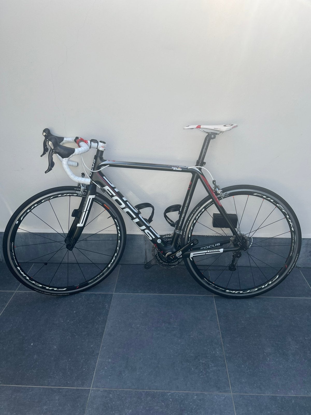 Koersfiets heren Focus L, 28 inch, Gebruikt, Carbon, 10 tot 15 versnellingen