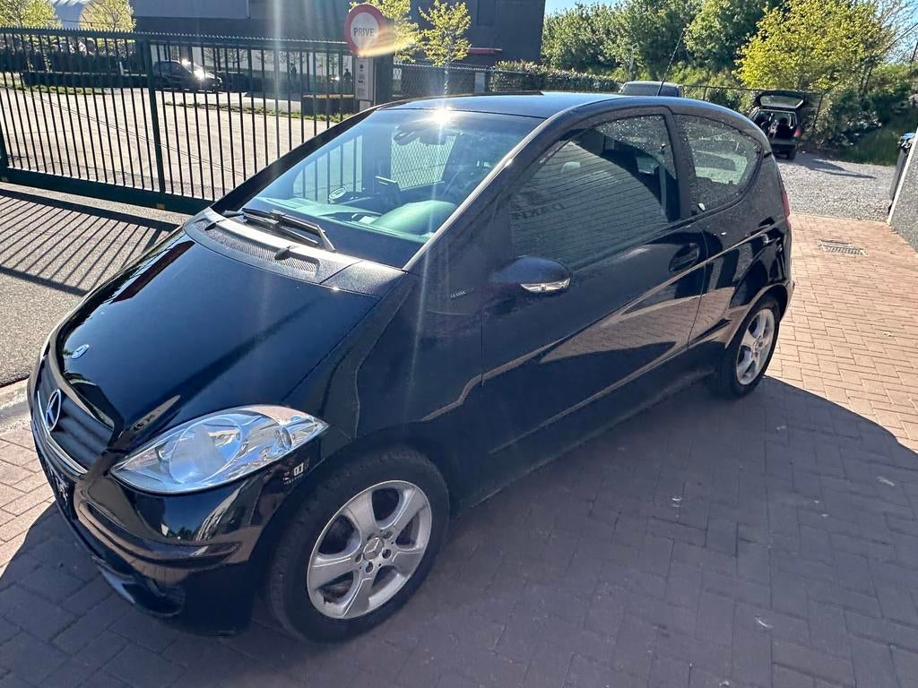 Mercedes A170 benzine, AUTOMAAT met GARANTIE en CarPlay, Auto's, Mercedes-Benz, Stof, Zwart, 4 cilinders, Bedrijf