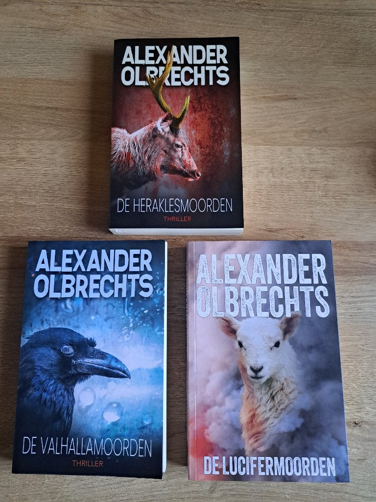 De Mythosmoorden Deel 1-2-3:(Alexander Olbrechts), Boeken, Thrillers, Ophalen of Verzenden, Zo goed als nieuw