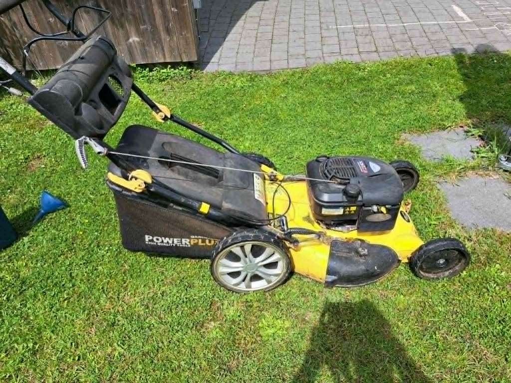 Benzine grasmaaier power plus 675 / 56 cm maaibreedte!, Ophalen, Cirkelmaaier, Gebruikt, Opvangbak