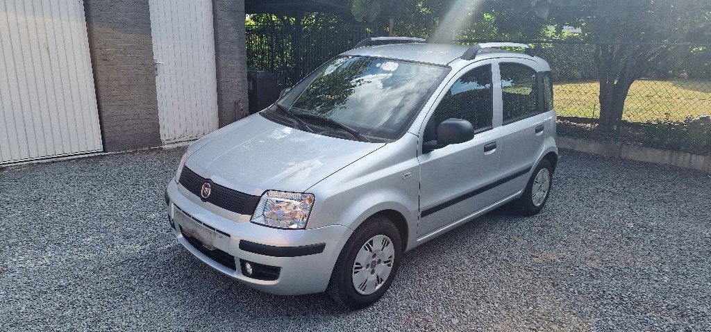 Fiat Panda 5P/1 PROPR/ATTELAGE/DISTR+CONTROLE TECHNIQUE, Autos, Fiat, Argent ou Gris, Achat, 1108 cm³, Panda