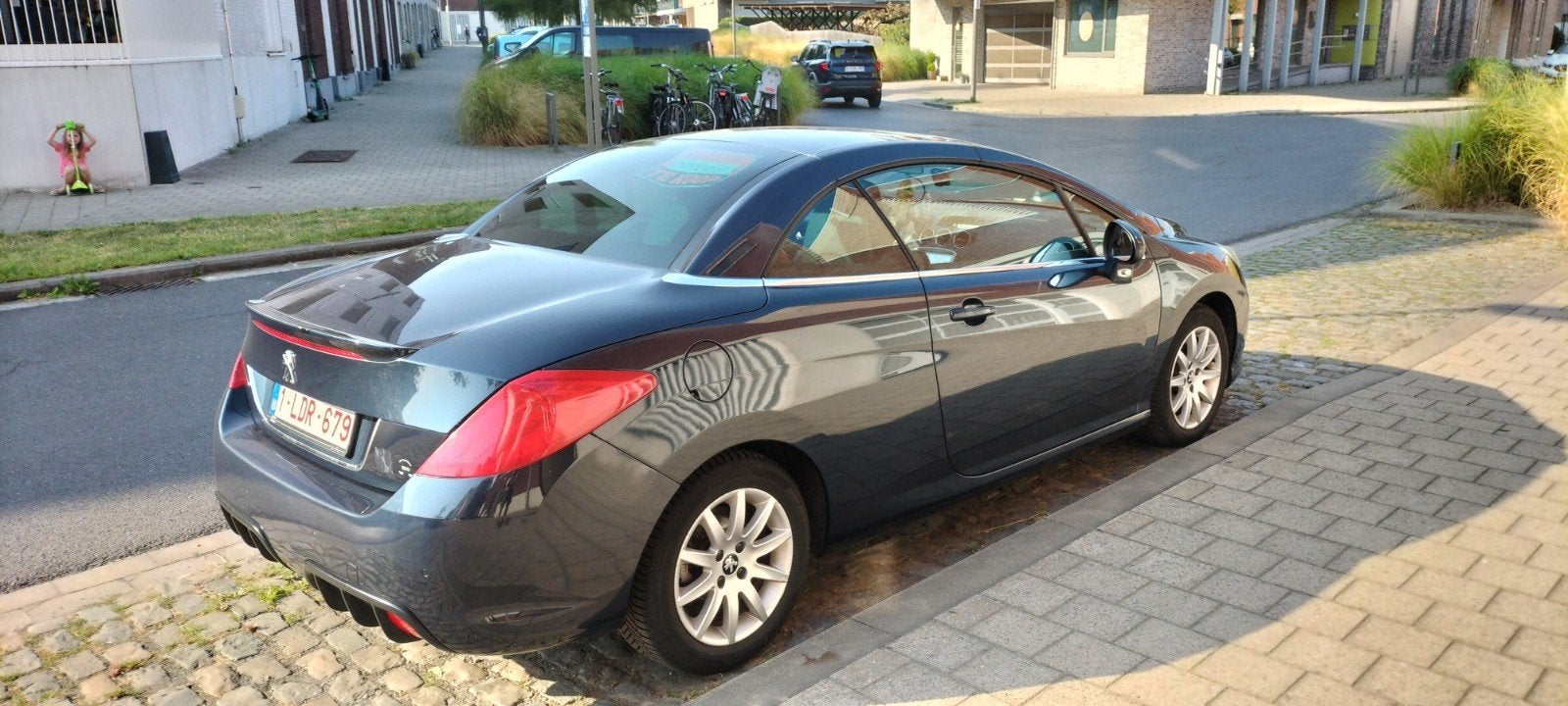 Peugeot 308CC bleu foncé, Euro 5, Achat, Cabriolet, 1885 kg