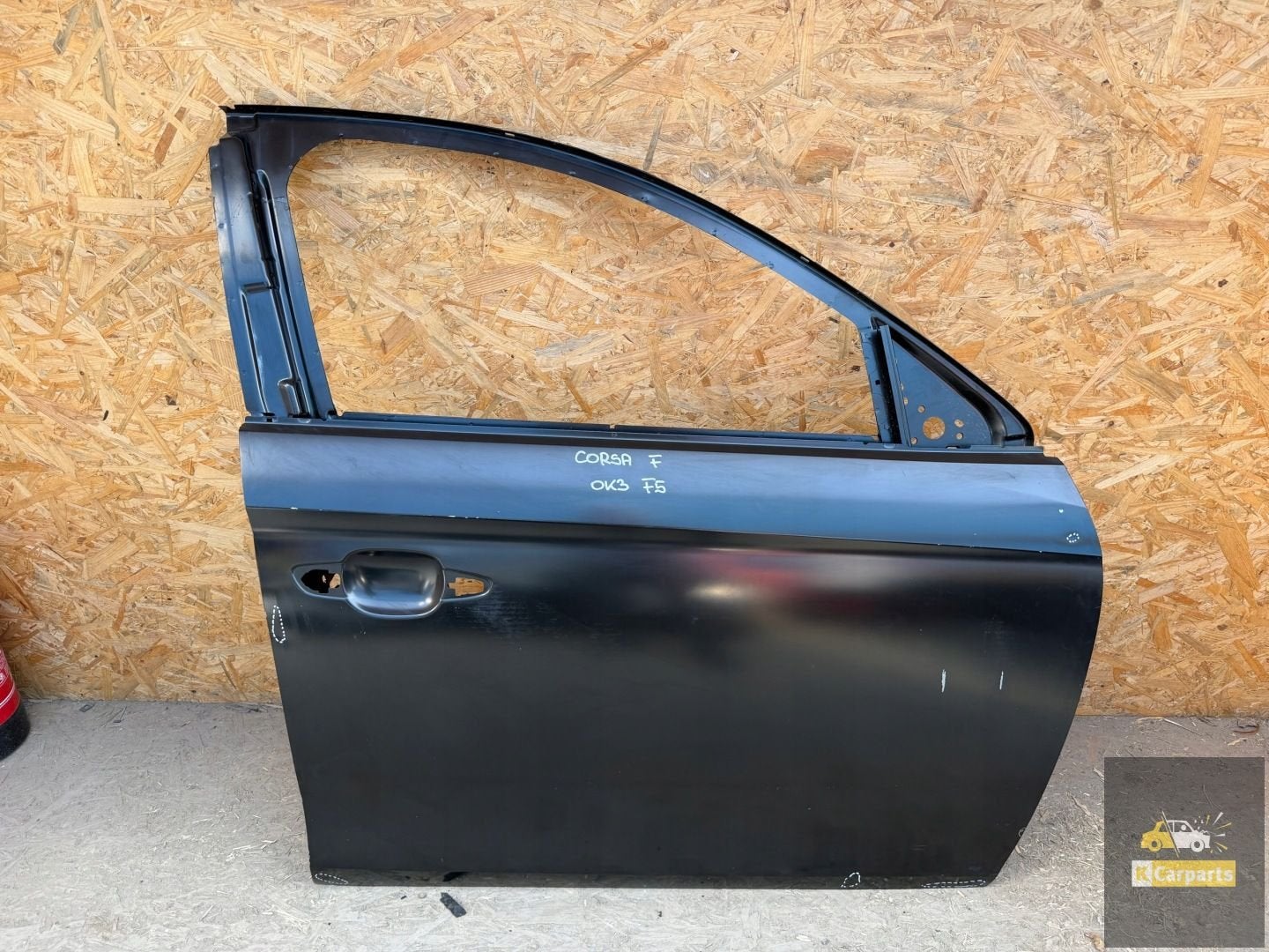Opel Corsa F porte avant droite neuve d'origine, Opel Automobile GmbH, Porte, Opel, Bahnhofsplatz 1
65423  Russelsheim am Main, DE