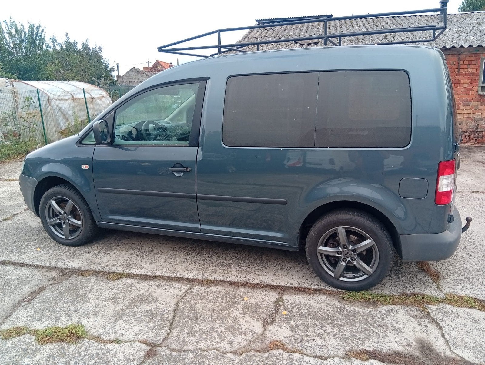 Vw Caddy 1.9 TDI (2009) — 105 ch — 193000 km Homologué 
K, Achat, Attache-remorque, Diesel, Particulier