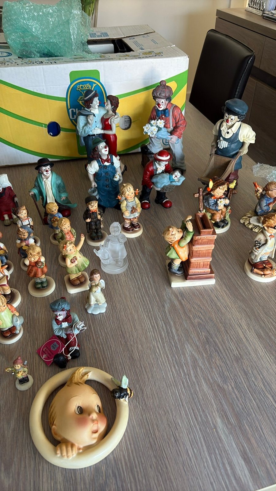 Hummel goebel gilde clowns 74 stuks, Enlèvement