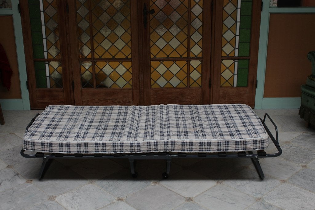 Plooibaar kinderbed/ Jong volwassen 170x80cm, 70 tot 85 cm, Zo goed als nieuw, 160 tot 180 cm, Ophalen