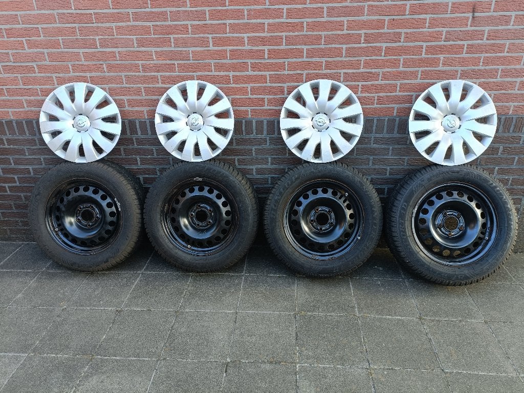 Pneus d'hiver Dunlop 215/60 R 16 95H, Pneus et Jantes, 16 pouces, Véhicule de tourisme, Enlèvement