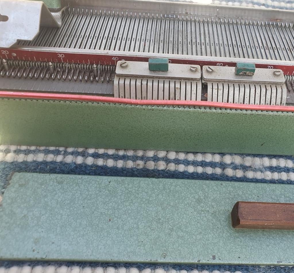 Passap breimachine Zwitsers – originele handleiding (1939), Enlèvement, Machine
