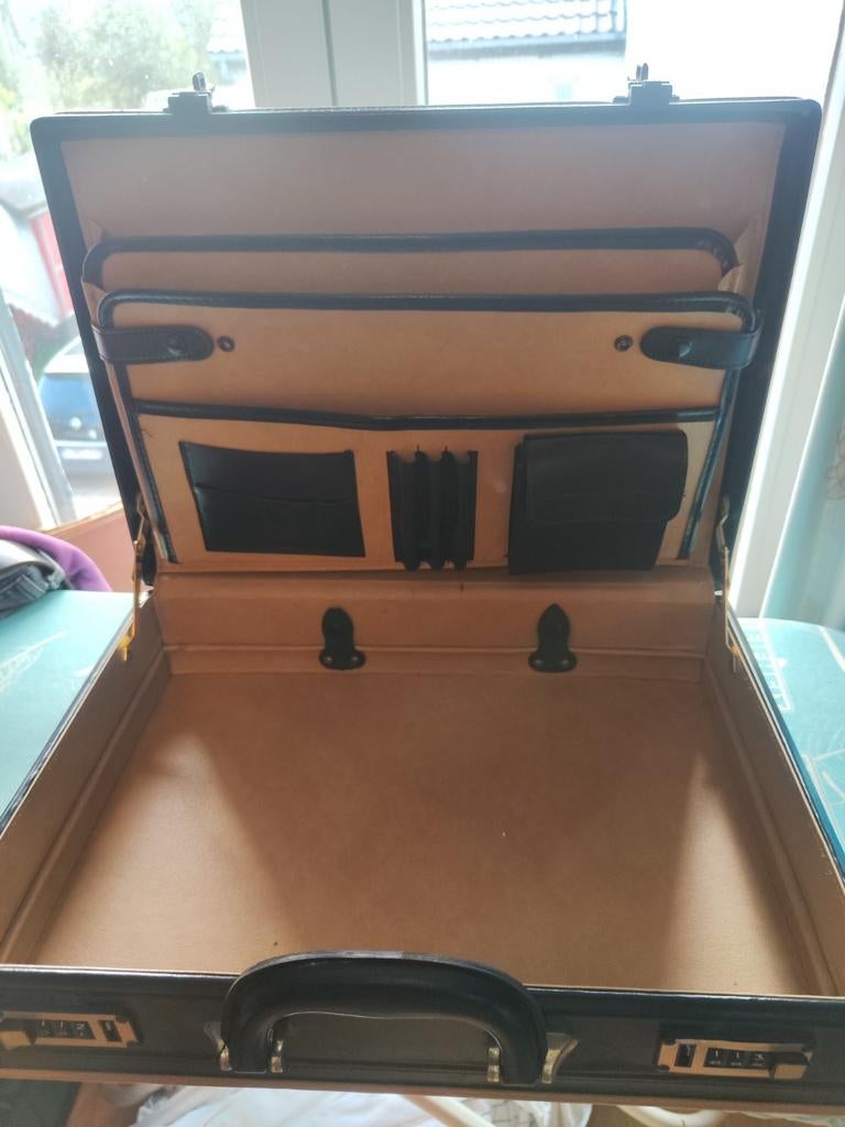 Valise de travail à code, Bijoux, Sacs & Beauté, Enlèvement, Utilisé