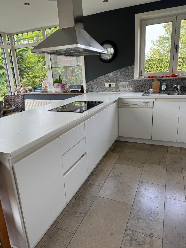 Witte keuken, Maison & Meubles, Cuisine | Cuisines complètes, Sans poignée, Enlèvement, Utilisé, Cuisine en U