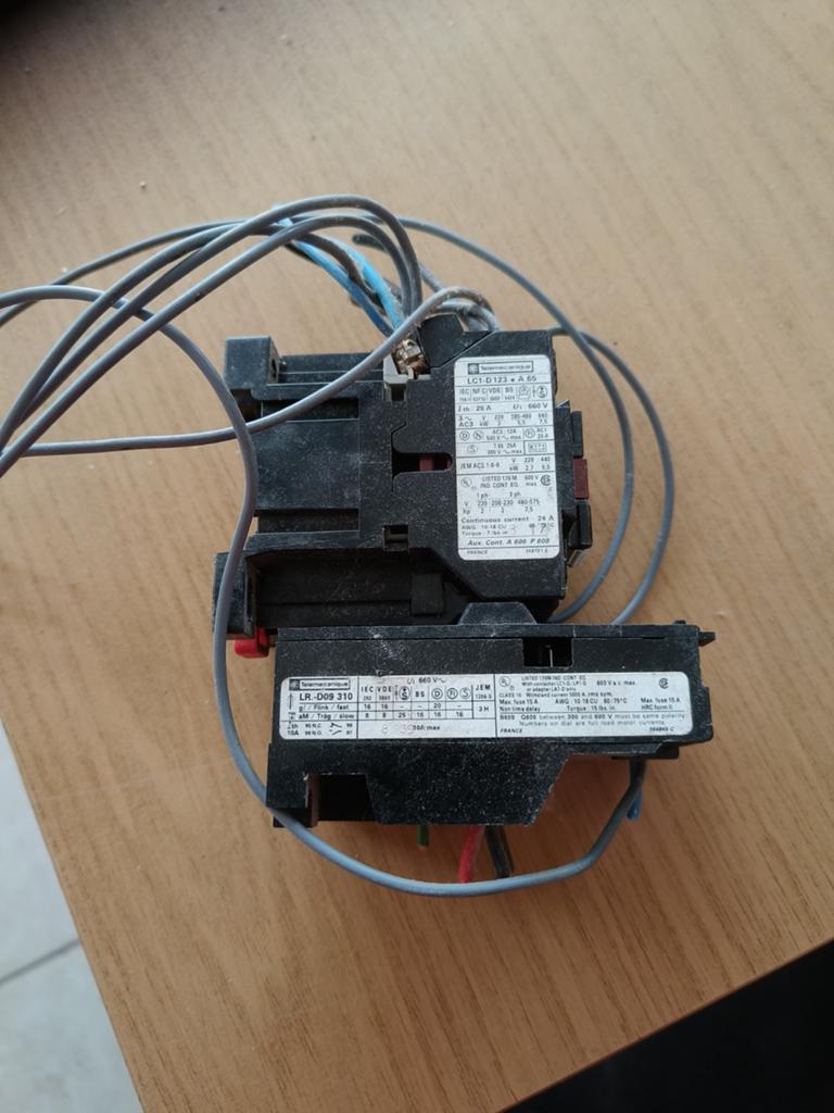 Telemecanique LC1-D123 magneetschakelaar, Enlèvement