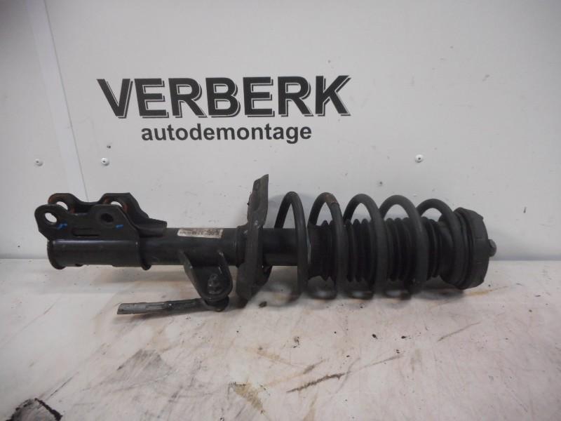 VEERPOOT LINKS VOOR Opel Mokka / Mokka X (gm95353836ackr), Gebruikt, Opel