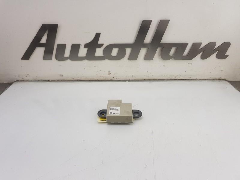 ANTENNE VERSTERKER BMW 5 serie (F10) (01-2009/10-2016), Gebruikt, BMW, Petuelring 130
80809  München, DE, Bayerische Motoren Werke AG