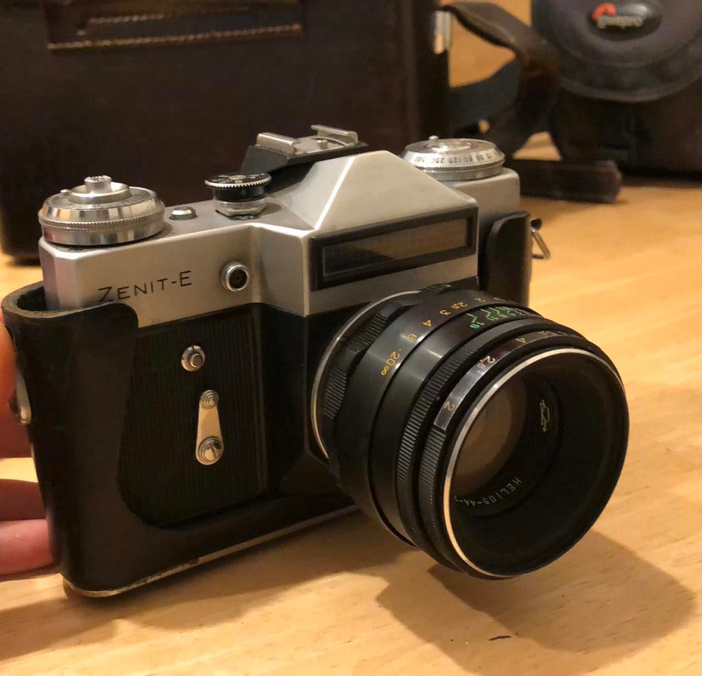 Zenit-e spiegelreflexcamera soviet unie met Helios 44-2 lens, Audio, Tv en Foto, Ophalen, Zo goed als nieuw