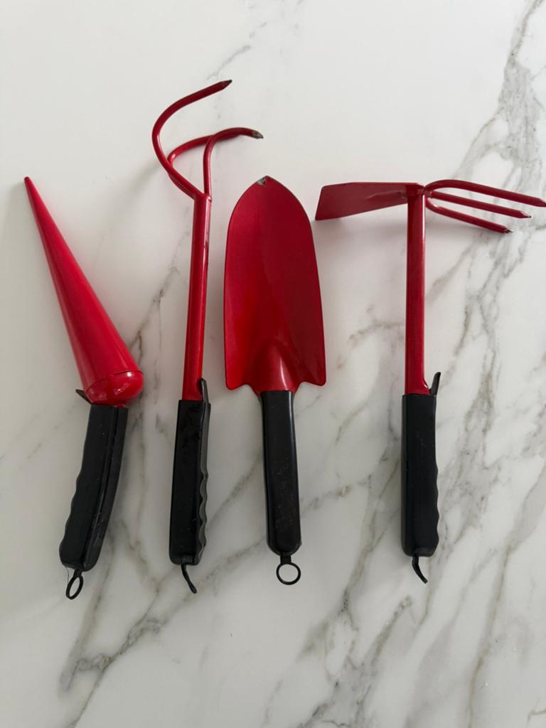 Ensemble de 4 petits outils de jardinage, Jardin & Terrasse, Outils à main, Enlèvement ou Envoi, Comme neuf