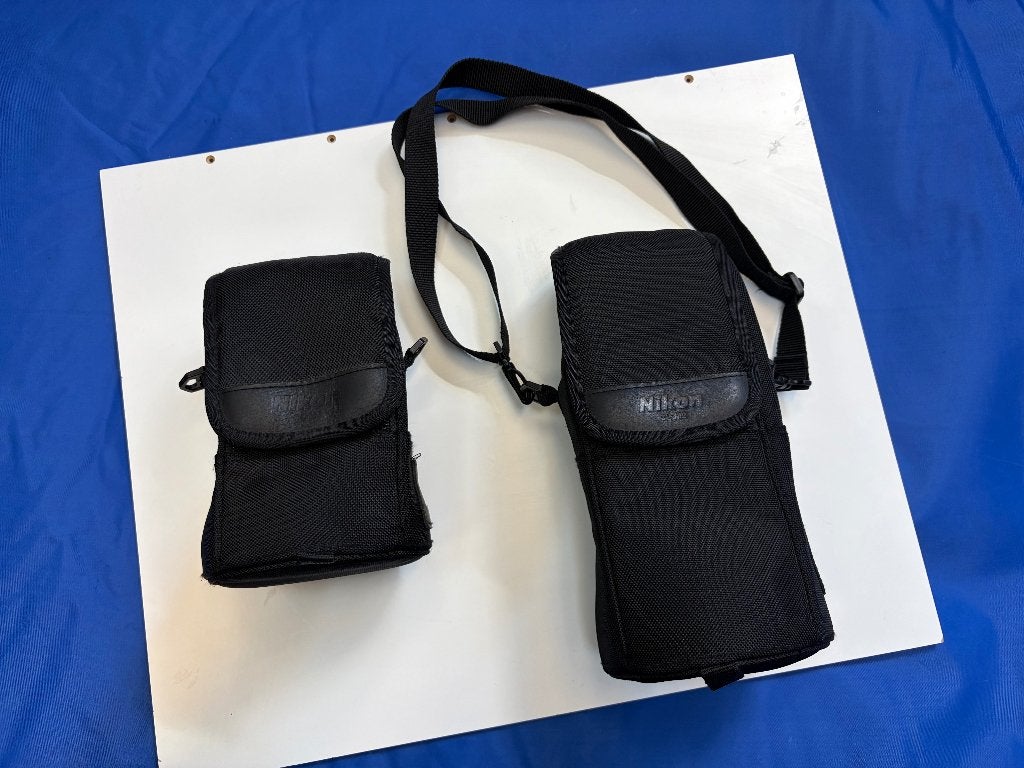 Nikon CL-M2 + CL-M3 – étuis/sacoches pour objectifs, TV, Hi-fi & Vidéo, Enlèvement ou Envoi, Housse/sac de protection, Nikon, Accessoires