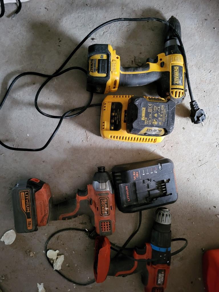 Dewalt boormachine + black&decker boormachine, Ophalen, Boormachine