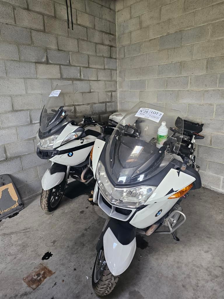 SET VAN TWEE BMW R1200RT POLITIEMOTOREN, LEES DE ADVERTENTIE, Motoren, Motoren | BMW, Particulier