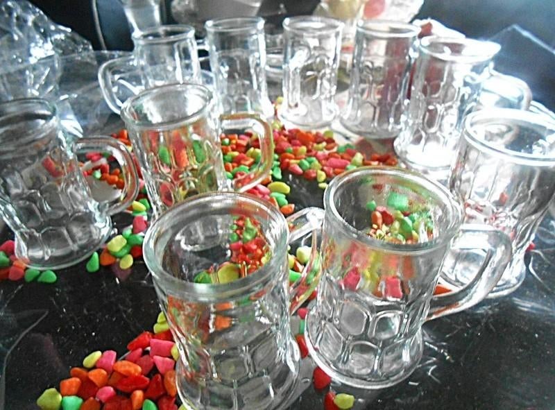 Petit verre à liqueur , vintage, Maison & Meubles, Enlèvement ou Envoi, Neuf, Verre