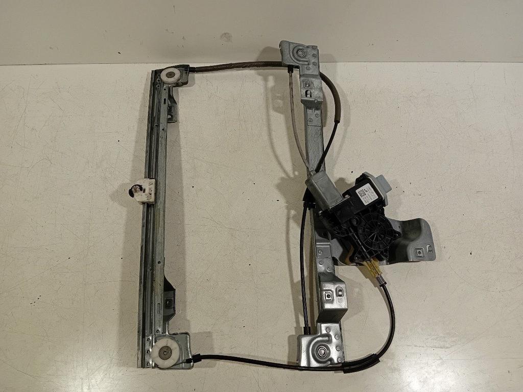 Raammechaniek elektrisch links voor Renault Kangoo, Onderdelen@venauto.nl, Van der Ven Autorecycling B.V., Ettenseweg 76, 4706 PB Roosendaal, The Netherlands