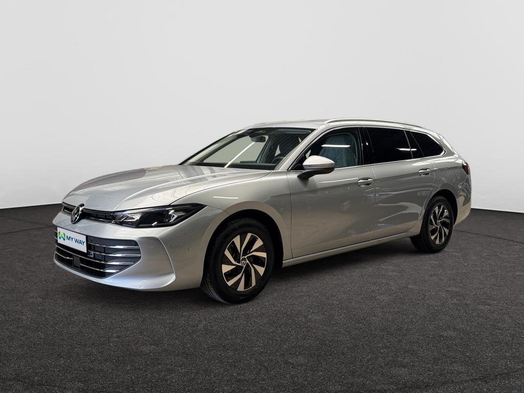 Volkswagen Passat SW Passat Variant 1.5 eTSI Style Business, Auto's, Automaat, https://public.car-pass.be/vhr/bd277c47-b6f0-4607-a1ea-bb0c578a7a61