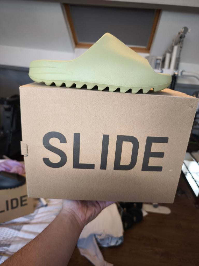 Yeezy Slide Resin, Kleding | Heren, Schoenen, Ophalen