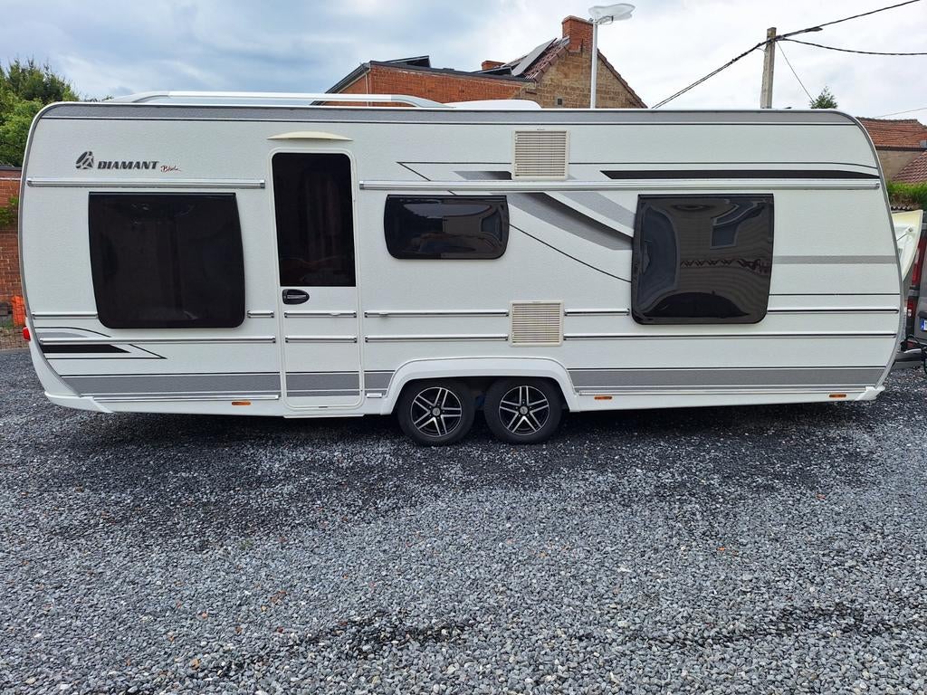 Caravane fendt, Caravans en Kamperen, Caravans, Particulier, tot en met 4, Rondzit, Fendt, 5 tot 6 meter, Airco, Douche, Gascomfoor