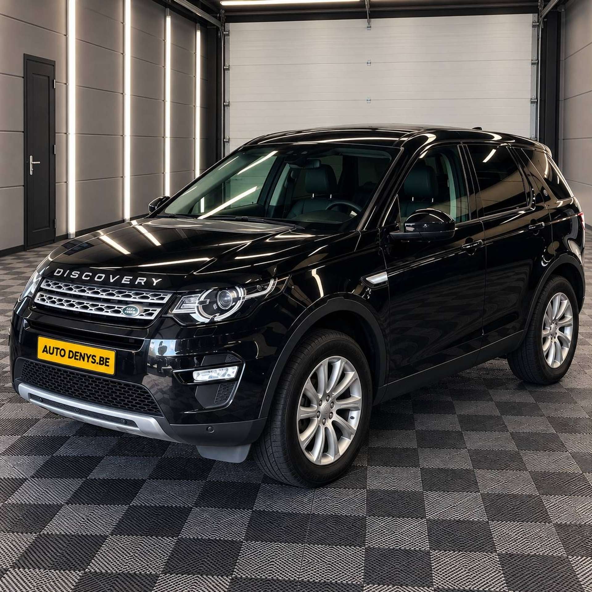Land Rover Discovery Sport 2.0D AUTOMAAT bj. 2016 150dkm ROE, Auto's, Automaat, Zwart, 4 cilinders, USB