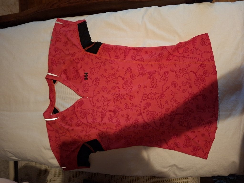 loopshirt Helly Hansen S, Kleding | Dames, Ophalen of Verzenden, Zo goed als nieuw, Maat 36 (S), Hardlopen of Fietsen