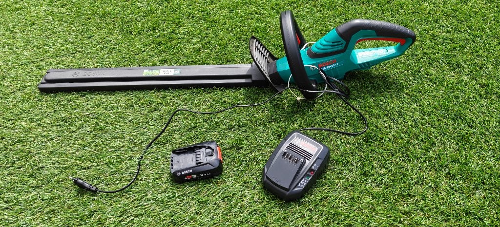 Bosch accu heggenschaar, Jardin & Terrasse, Taille-haies, Enlèvement, Utilisé, Manuelle, Bosch