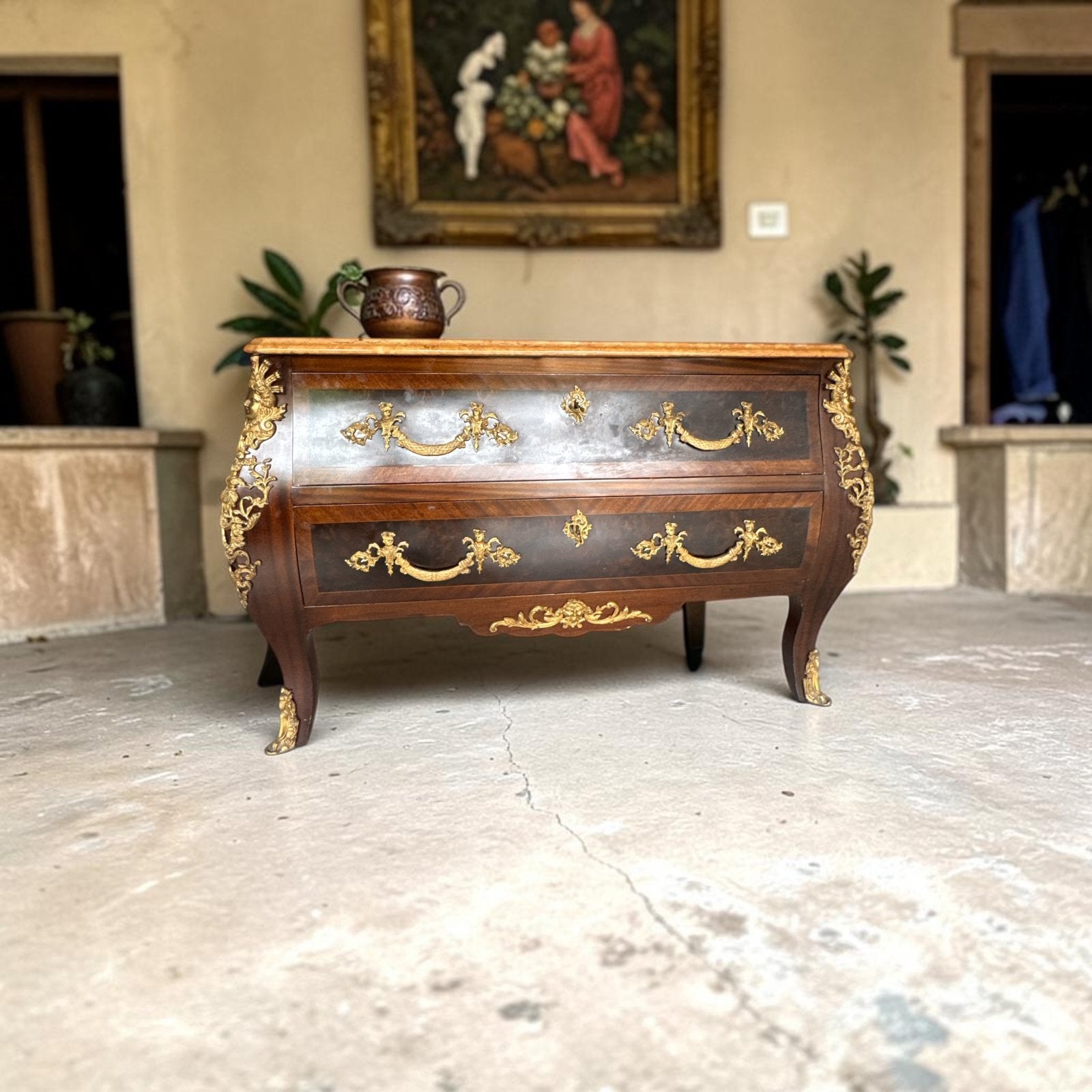 Commode de style Louis XV en parfait état, Maison & Meubles, Armoires | Commodes, Envoi, Comme neuf