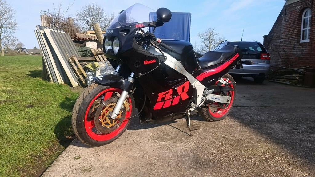 Yamaha fzr1000 1988, Ophalen