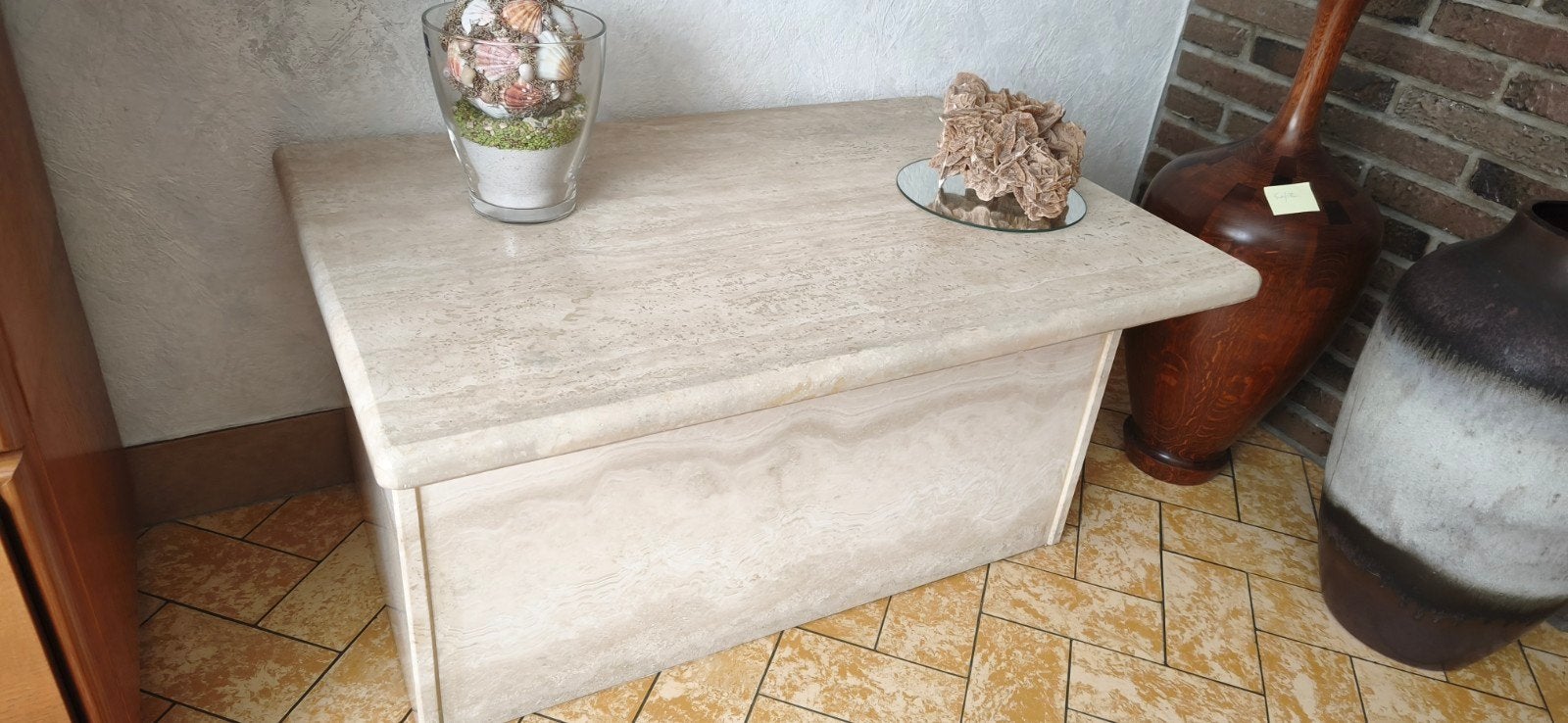 TV tafel in travertin, Huis en Inrichting, Ophalen