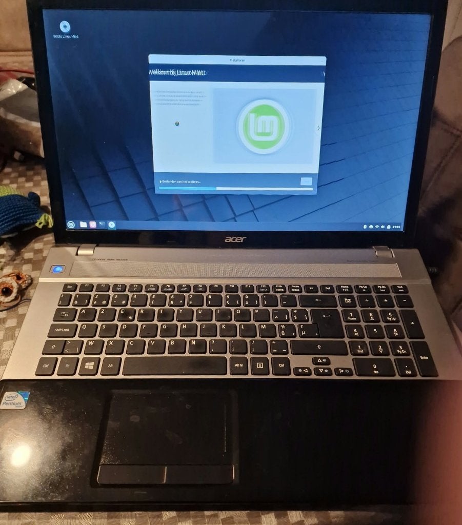 Acer Aspire 17.3" laptop – Linux Mint – Nieuwe SSD, Computers en Software, Ophalen of Verzenden, Gebruikt, Acer