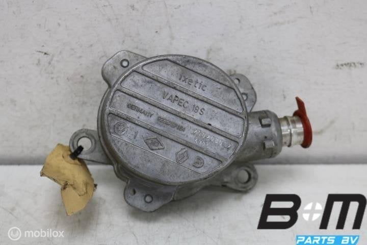 Vacuumpomp 2.2 dCi Renault Espace 8200797164, Utilisé