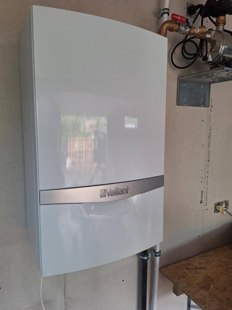 Condensatie combi ketel Vaillant, Doe-het-zelf en Bouw, Chauffageketels en Boilers, Ophalen