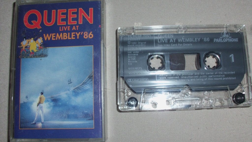Queen Live At wembley 86, Enlèvement ou Envoi, Originale, Comme neuf, 1 cassette audio