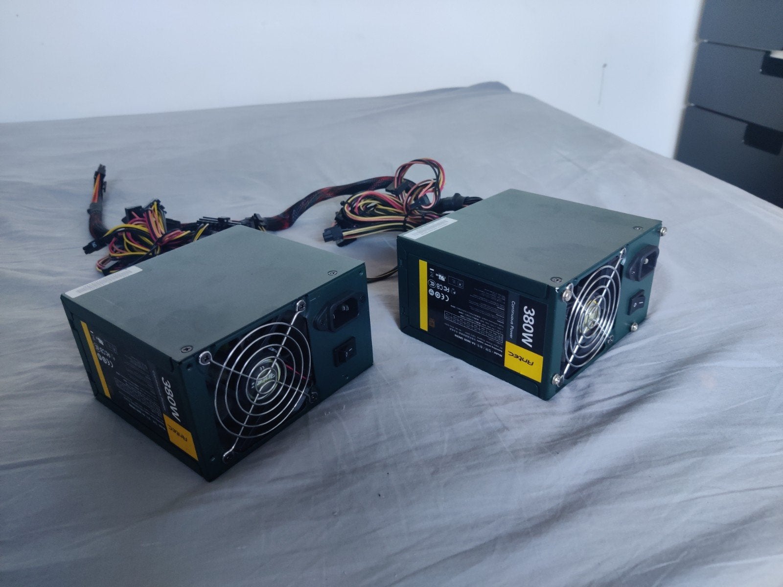 Antec 380W power supply, Computers en Software, Ophalen