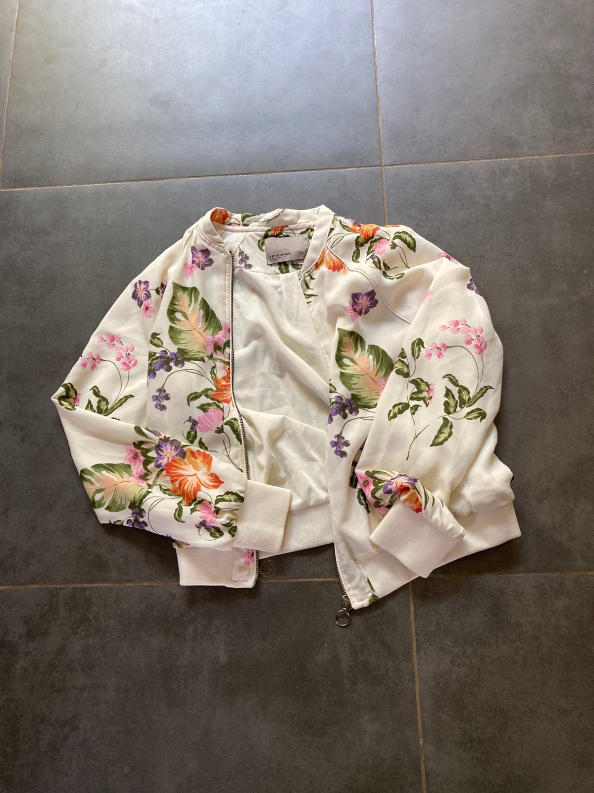 Kledij 34/XS vrouw (40-tal stuks voor 10 euro), Kleding | Dames, Ophalen, Gedragen