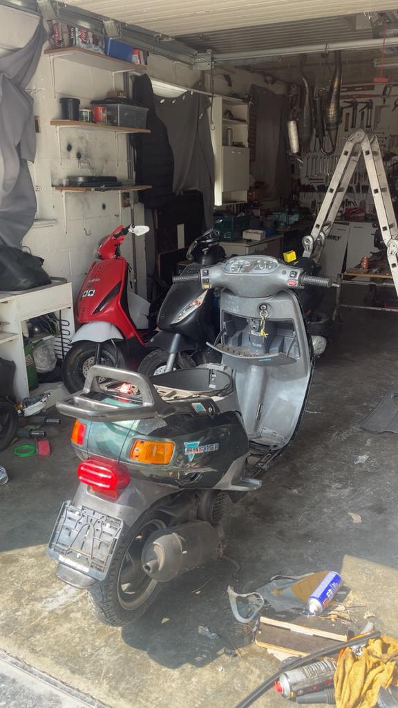 Piaggo Skipper 125cc, Fietsen en Brommers, Ophalen, Zo goed als nieuw
