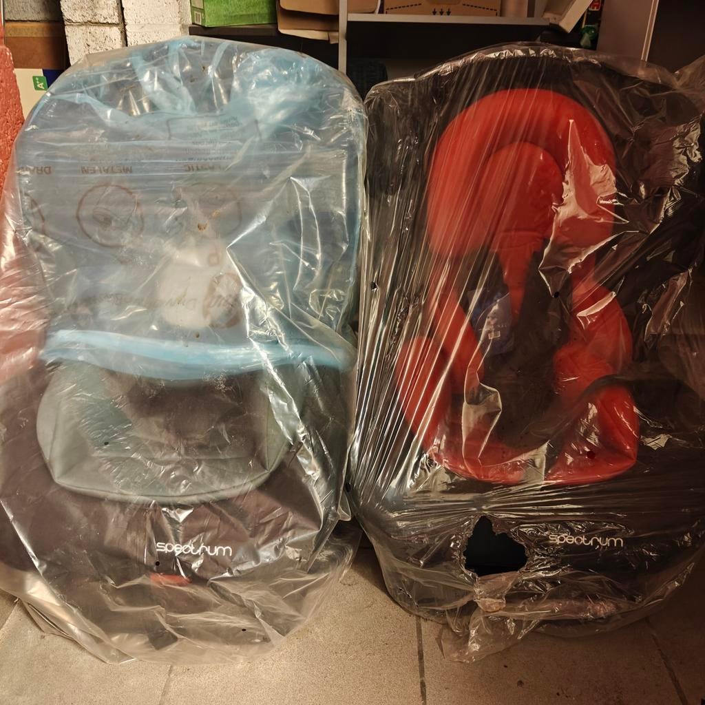2 nieuwe autostoeltjes, Ophalen of Verzenden, Isofix