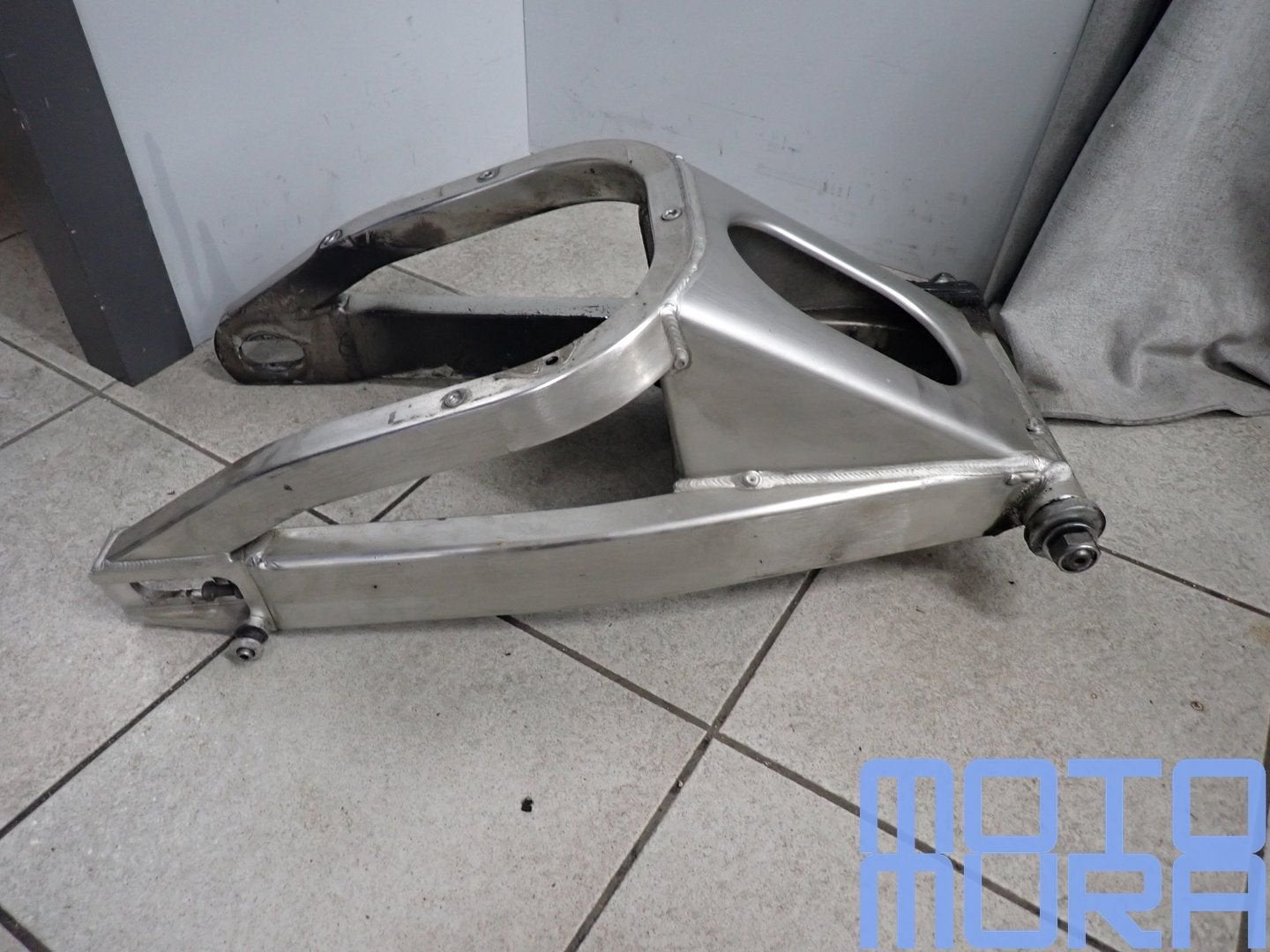 Achterbrug voor Yamaha YZF R1 1998 - 2001 RN01 RN04 swingarm, Gebruikt, -, -, Ophalen of Verzenden